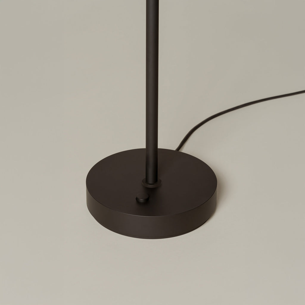 Lámina Floor Lamp | 45 & 165