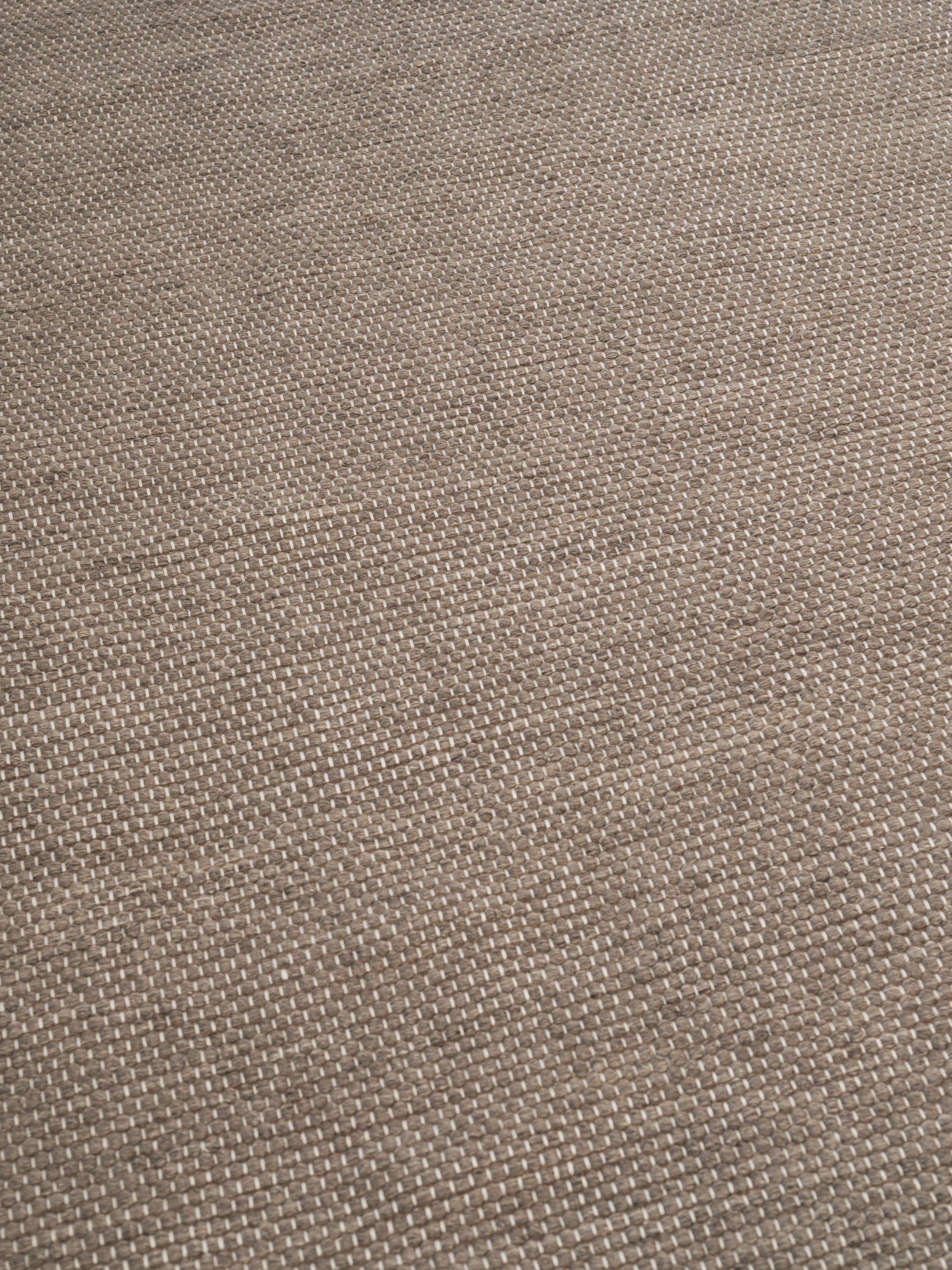 Adonic Mist - 200/300 - Earth