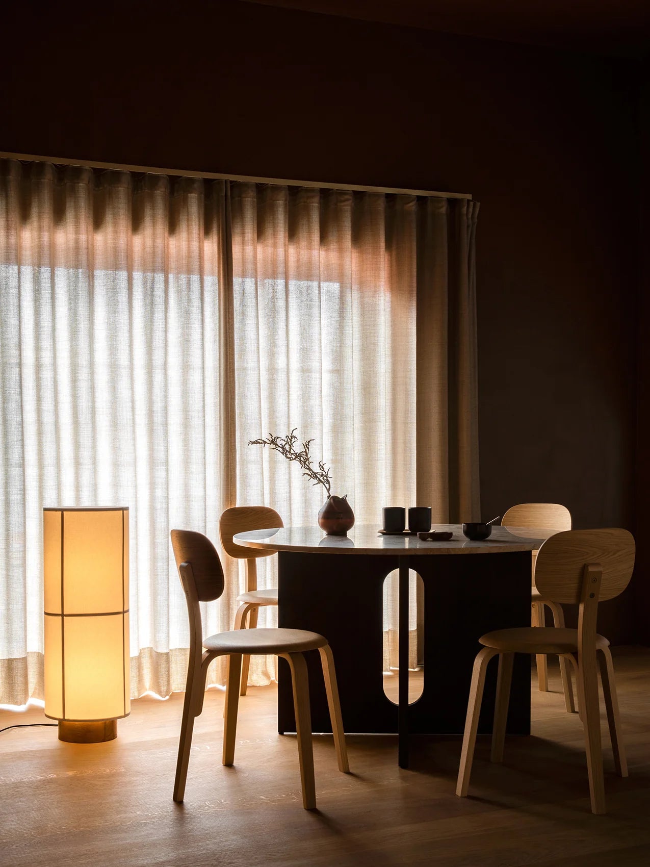 Hashira Floor Lamp / Raw