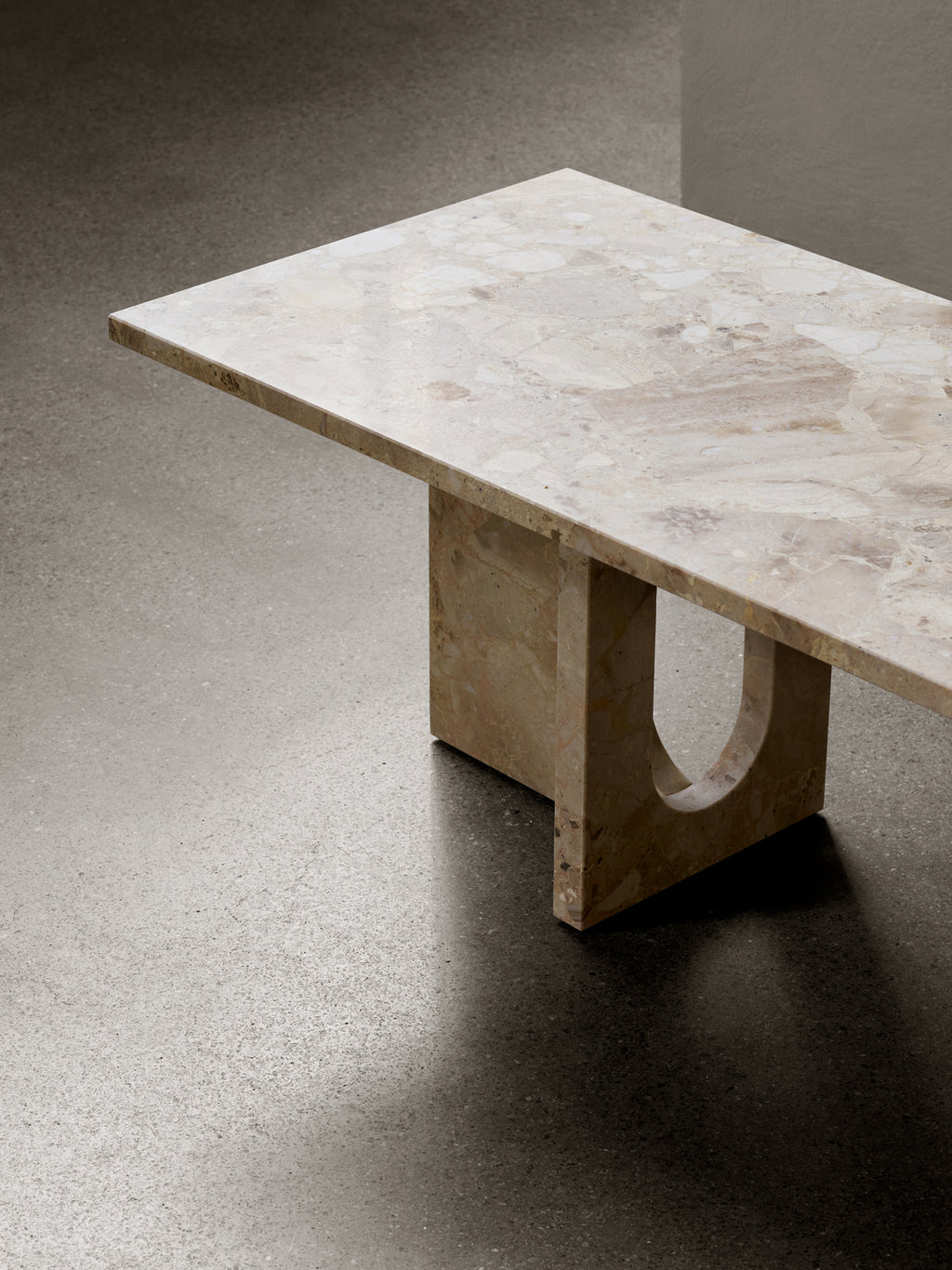 Androgyne Lounge Table | Stone - Marble