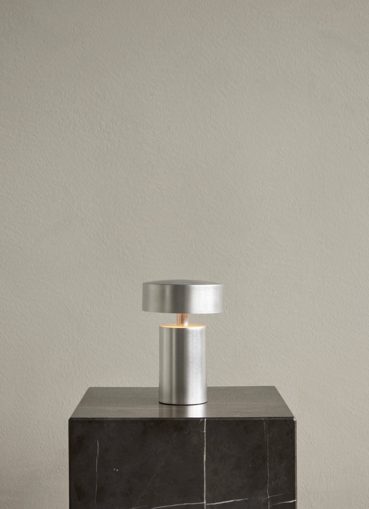 COLUMN TABLE LAMP, PORTABLE