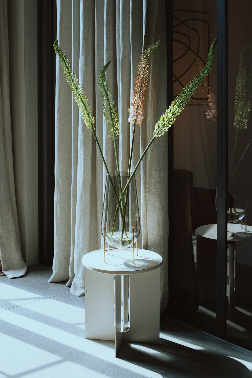 ANDROGYNE SIDE TABLE / Ø40
