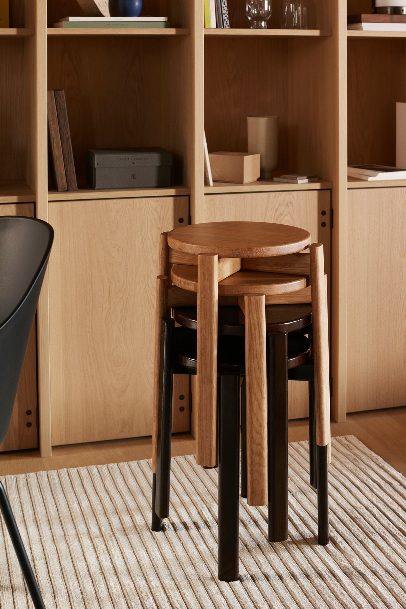 Passage Stool