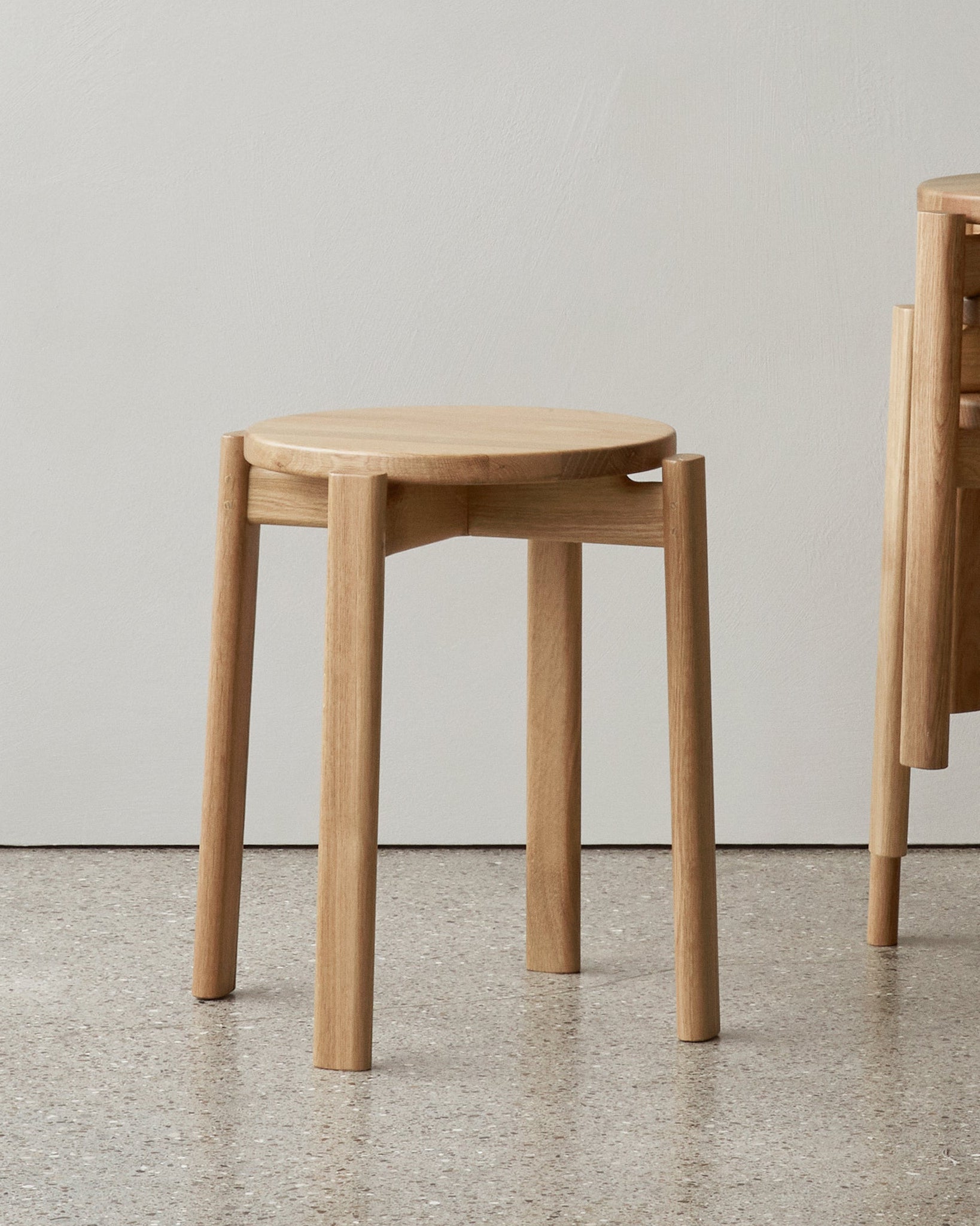 Passage Stool