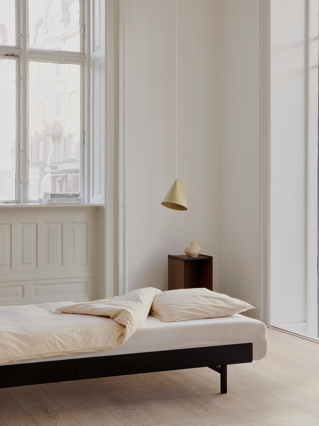 Bed 90 – 180 cm (Low)
