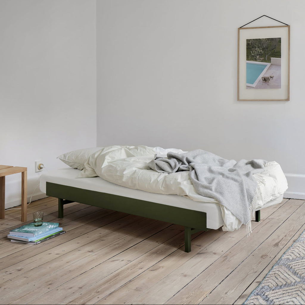 Bed 90 – 180 cm (Low)