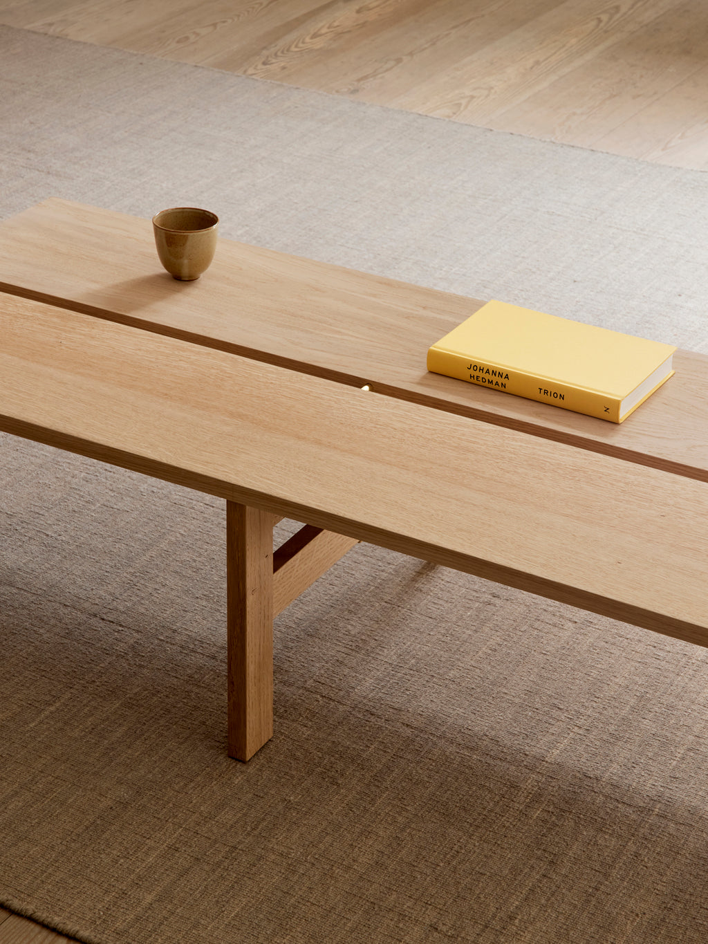 Rectangular Coffee Table / 115 cm