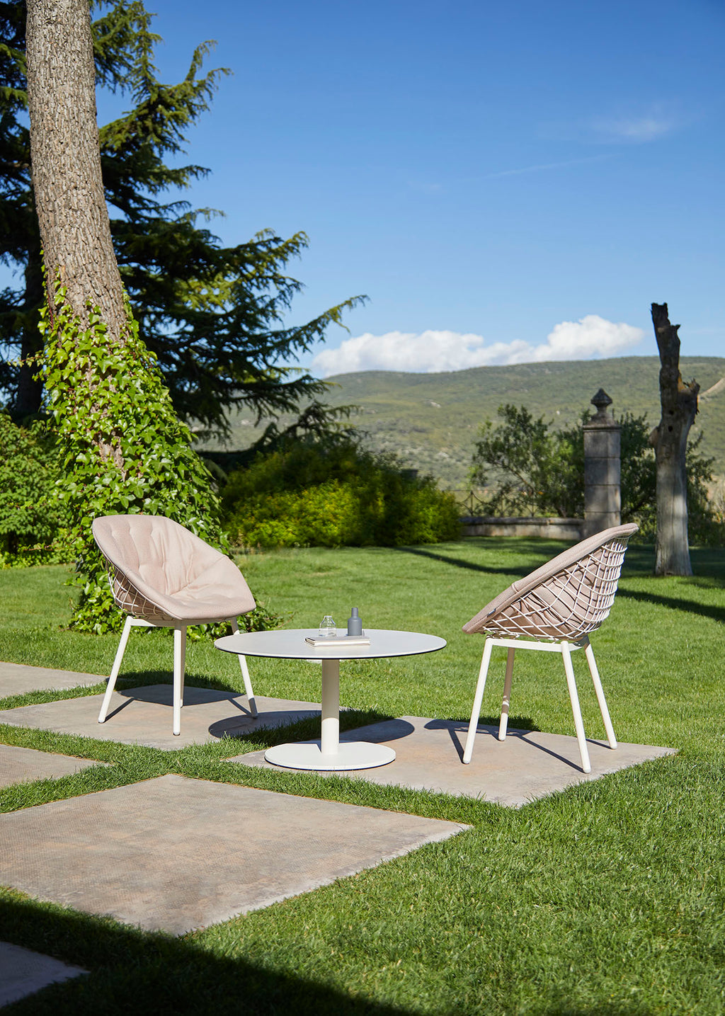 CANASTA / Upholstered Chair