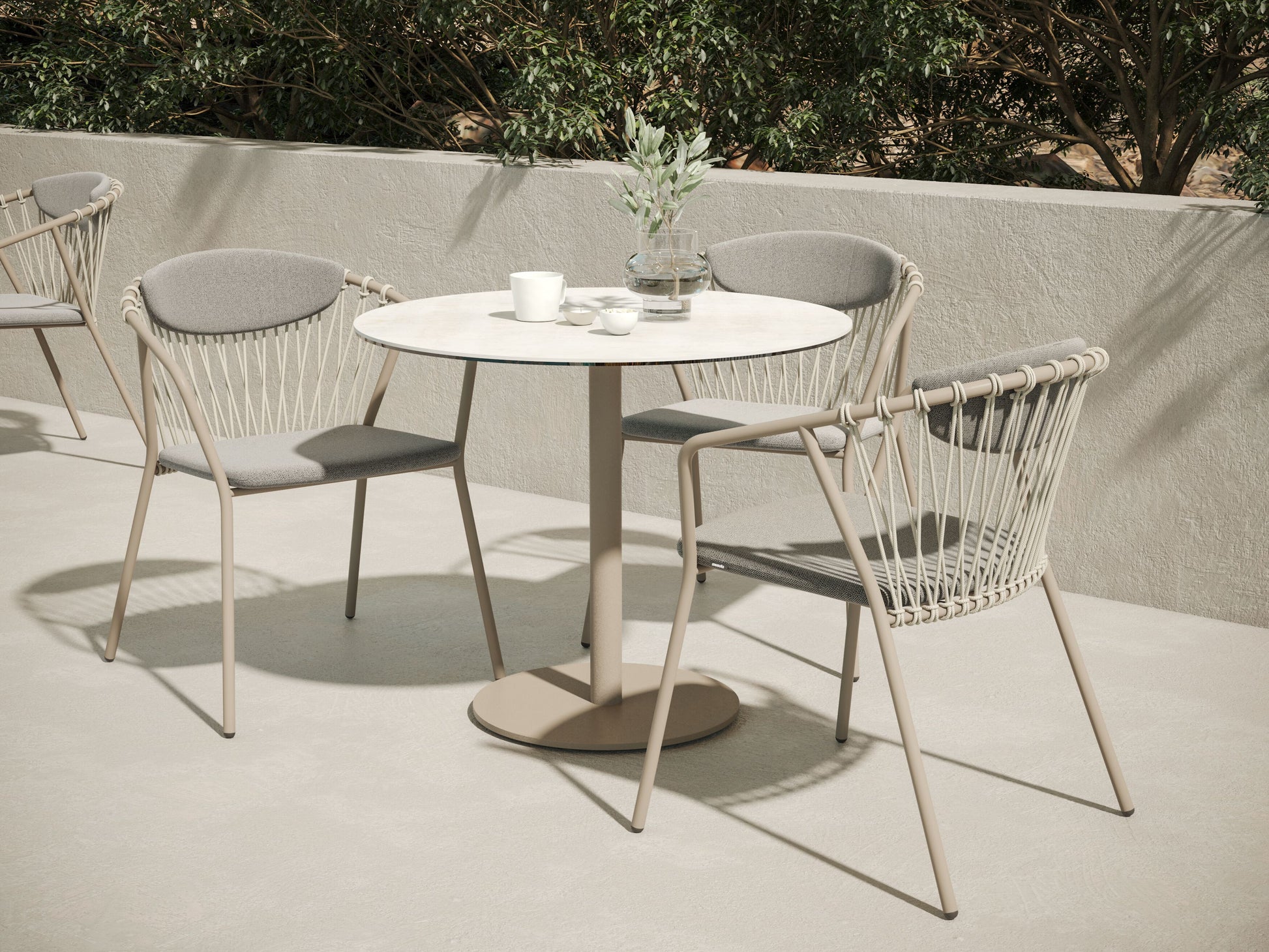 BAGA Chair / Two-pieces Upholstery