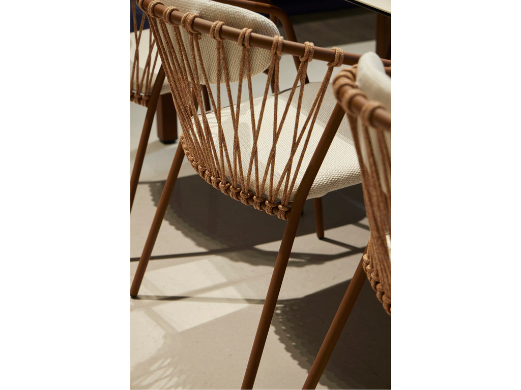 BAGA Chair / Two-pieces Upholstery