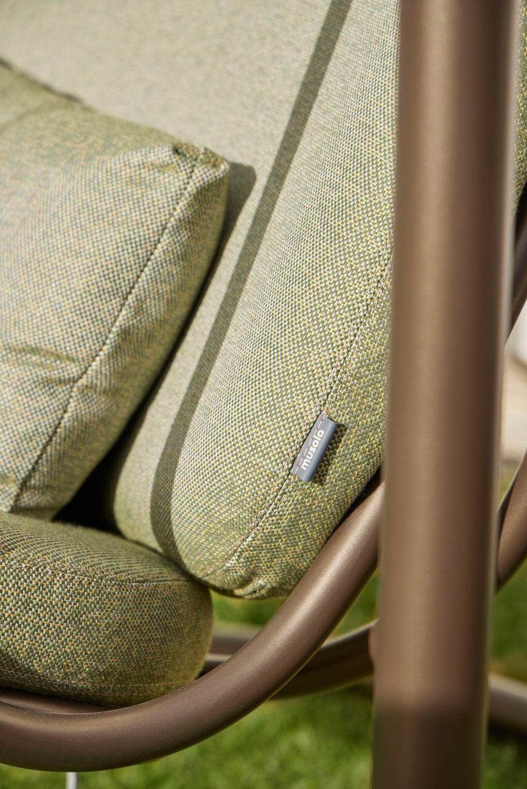 NIU / Metal Garden Armchair