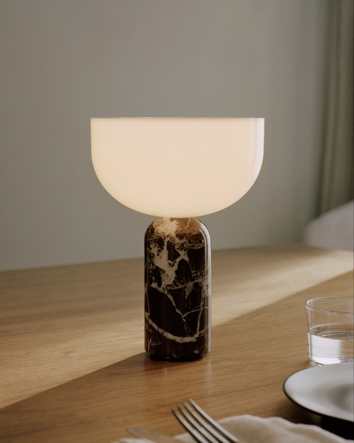 Kizu Table Lamp | Portable