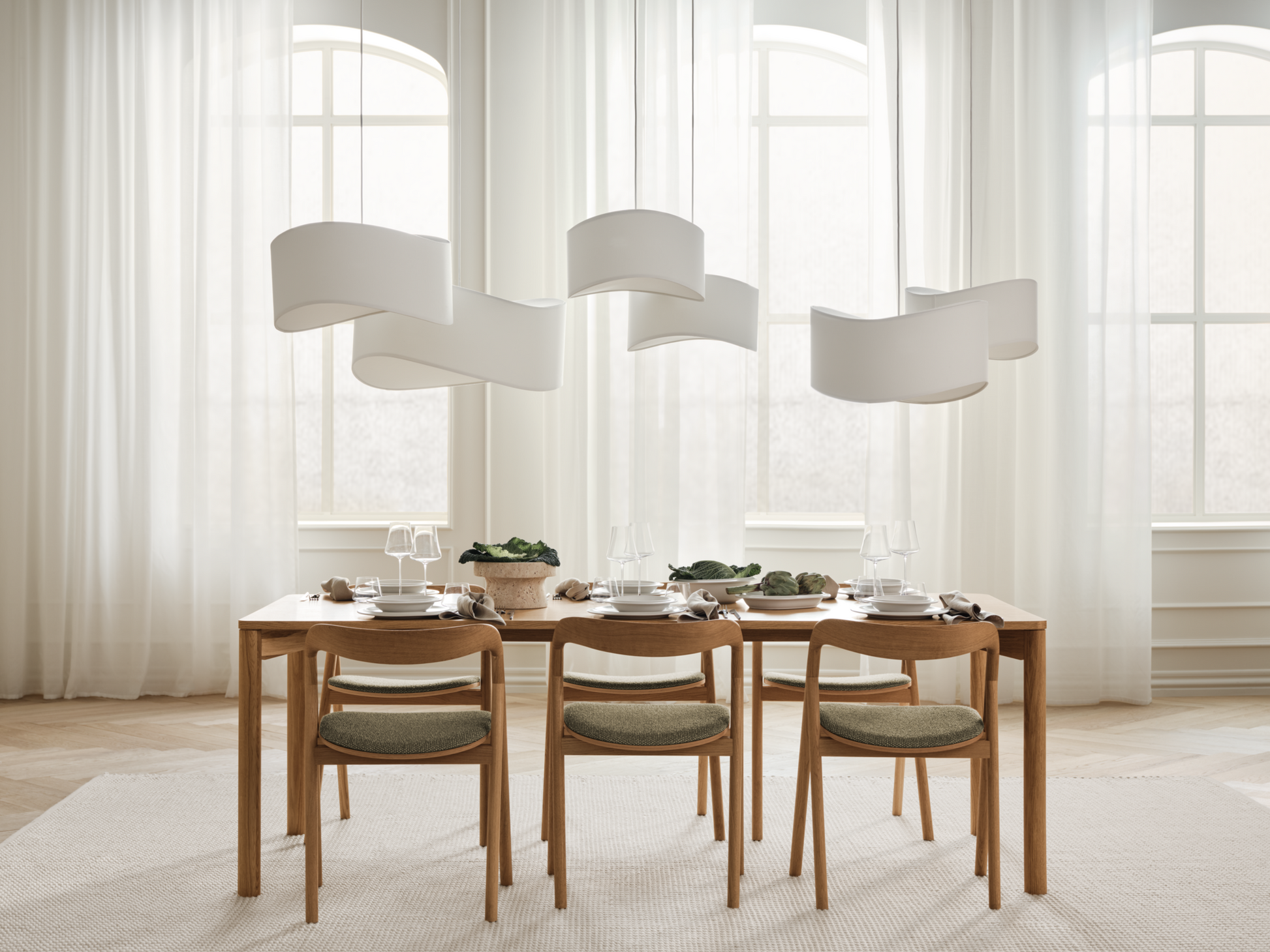 Pana Dining Table