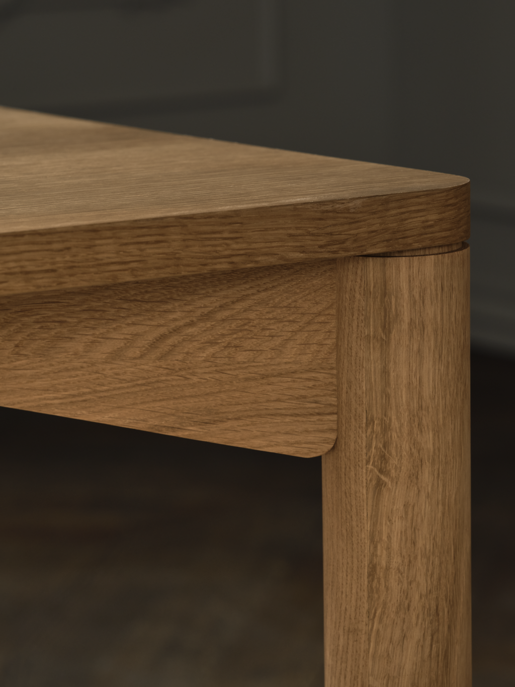 Pana Dining Table