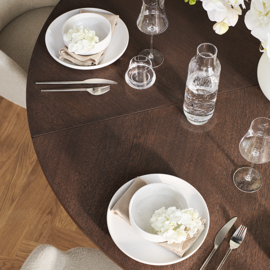 Piro Dining Table