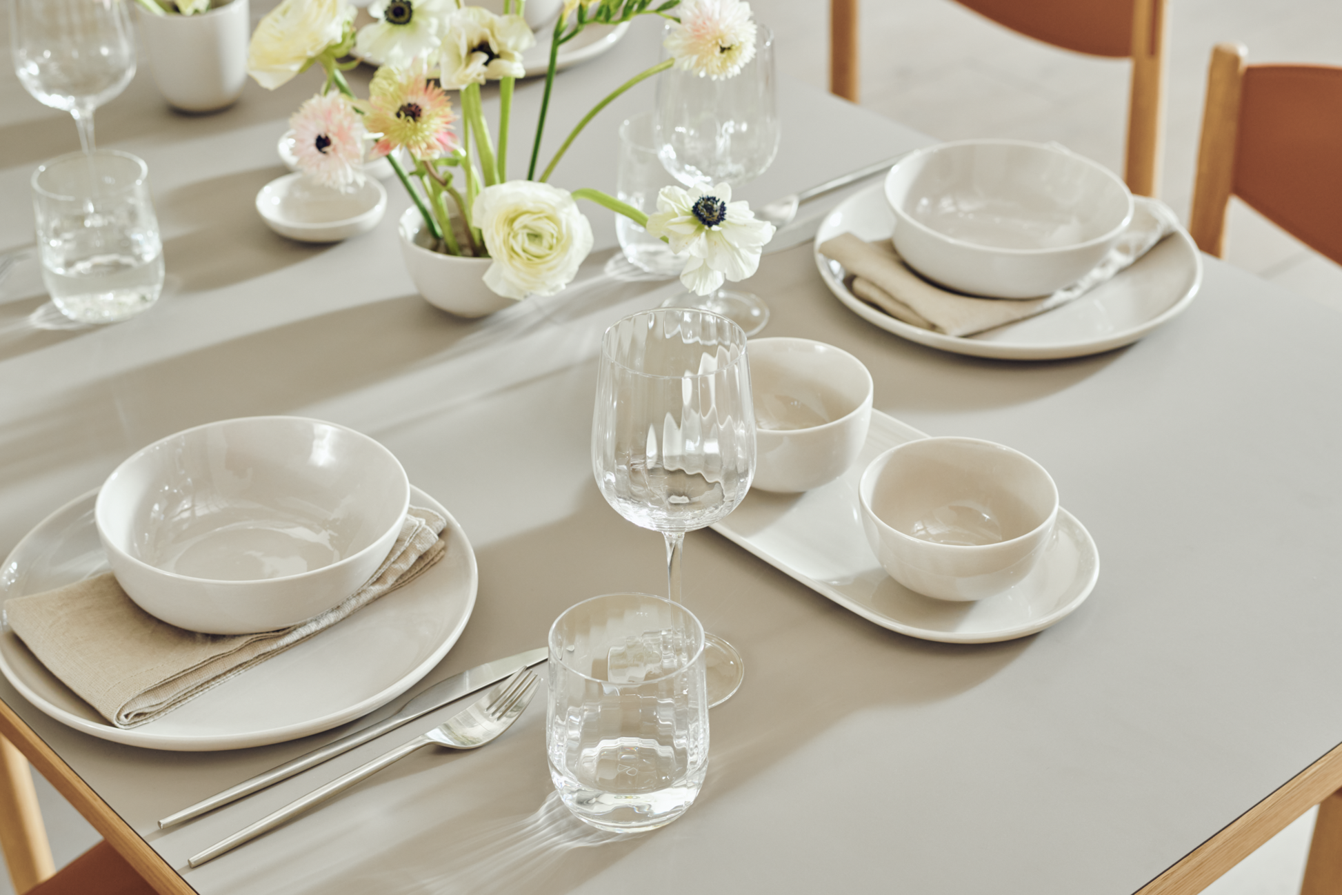Ronya Dining Table