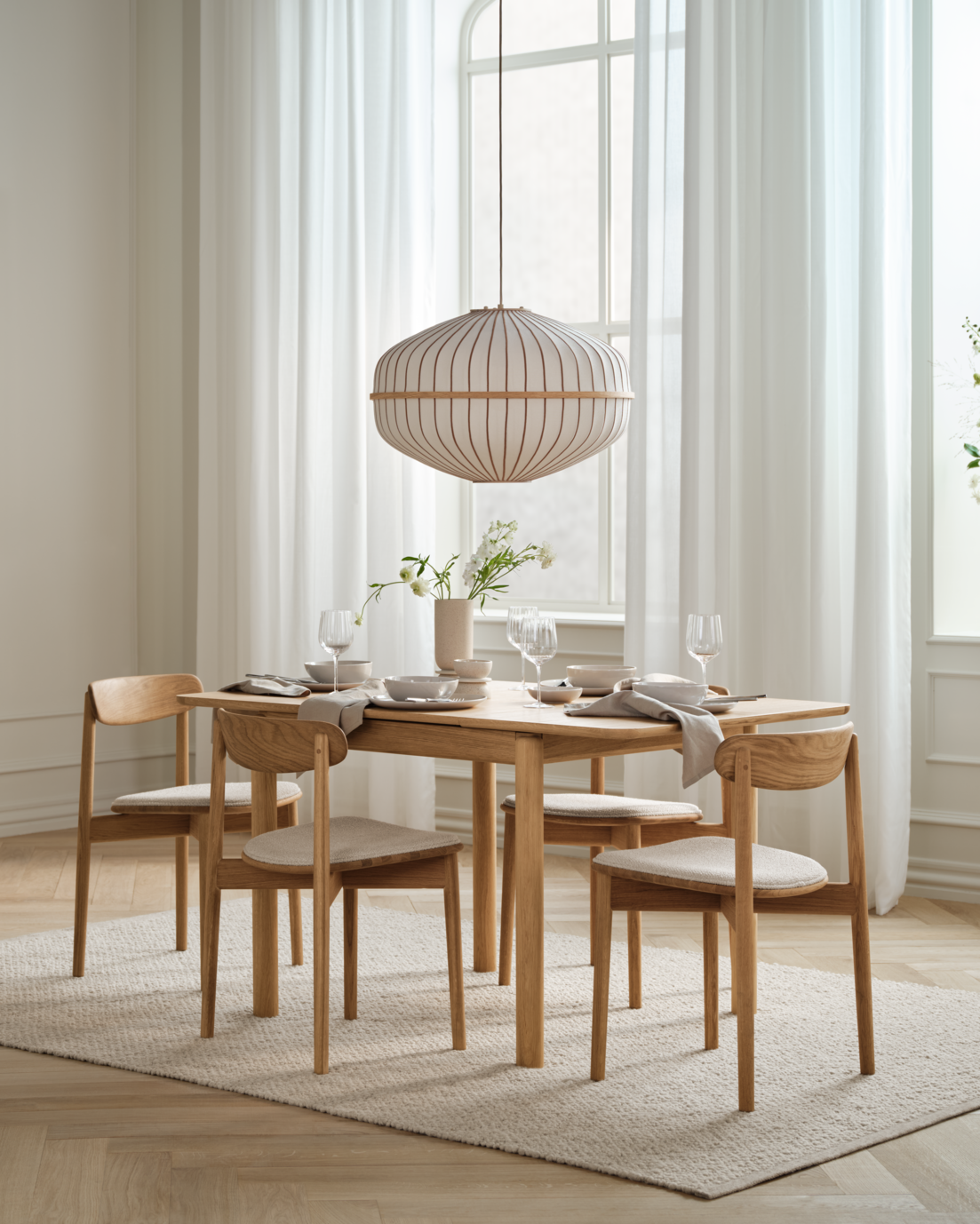Ronya Dining Table
