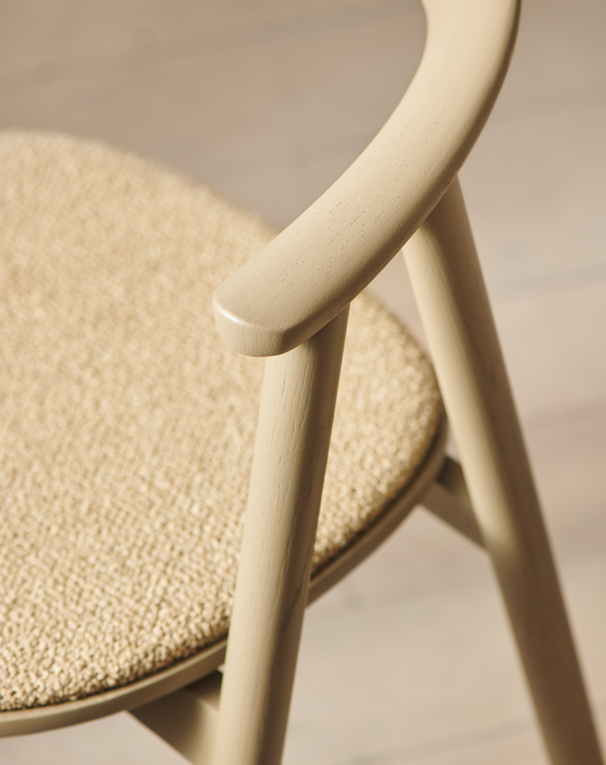 Swing Dining Chair