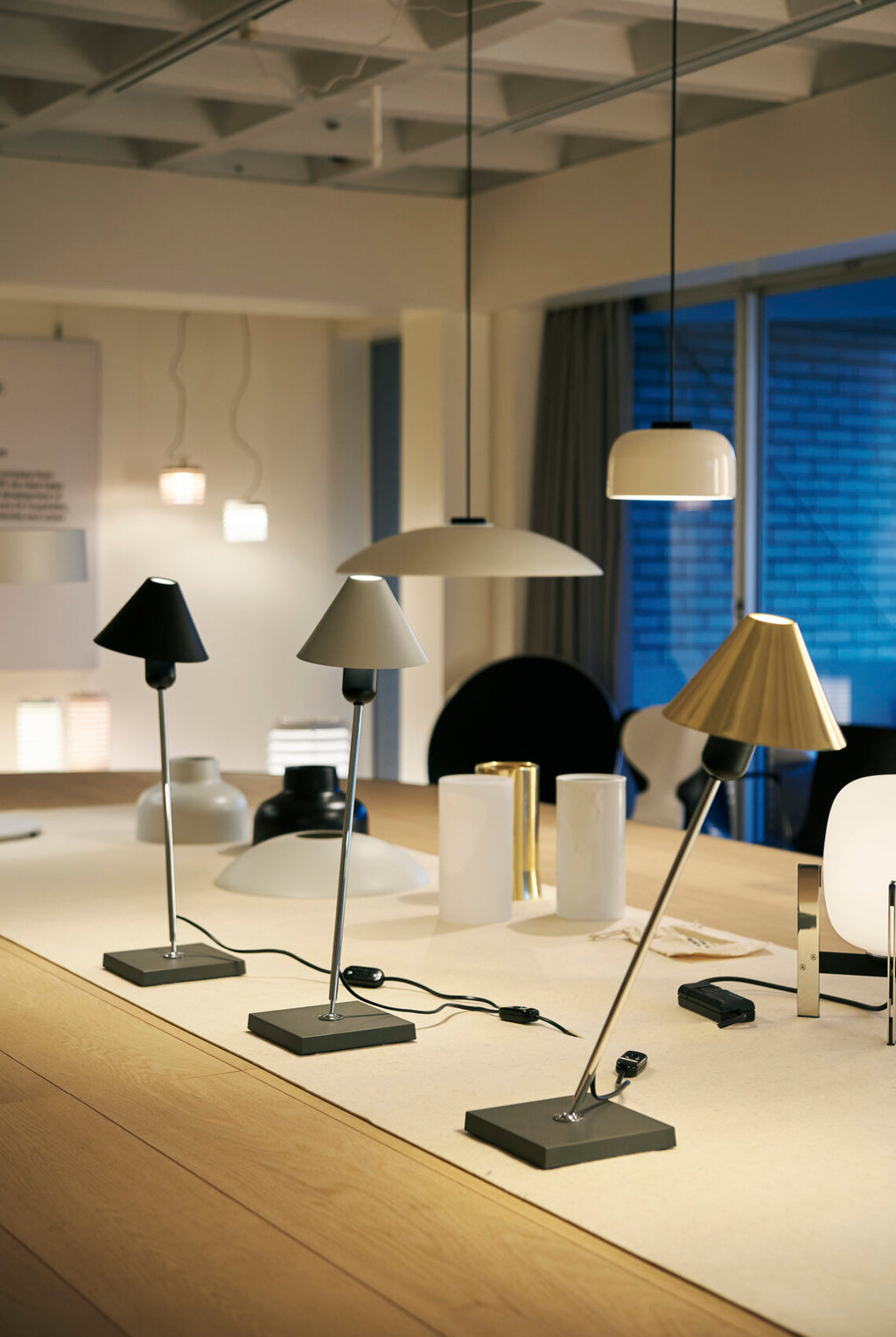 Gira Table Lamp
