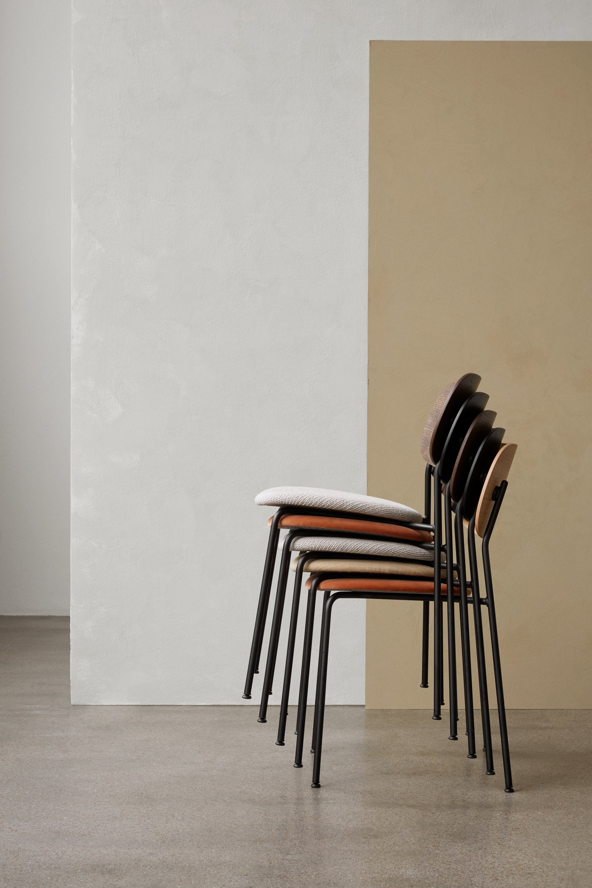 Co Dining Chair, Black steel, Veneer