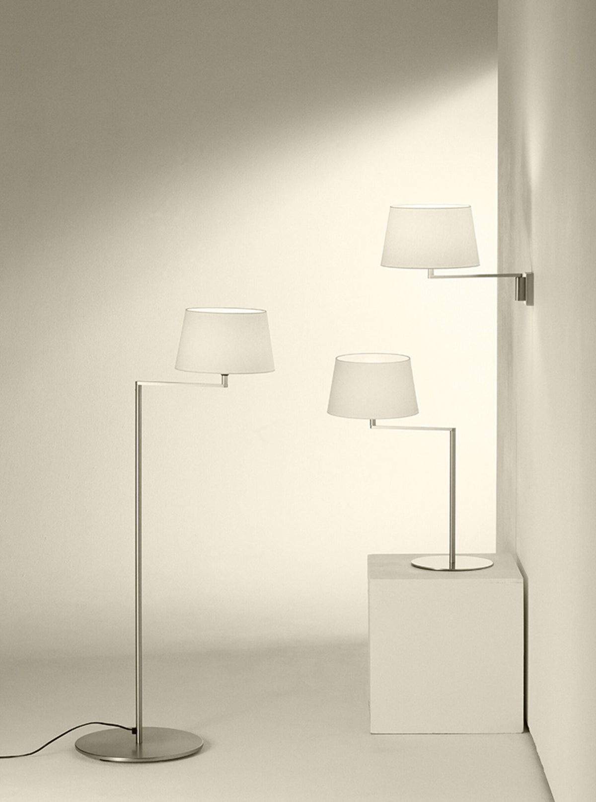 Americana | Floor Lamp