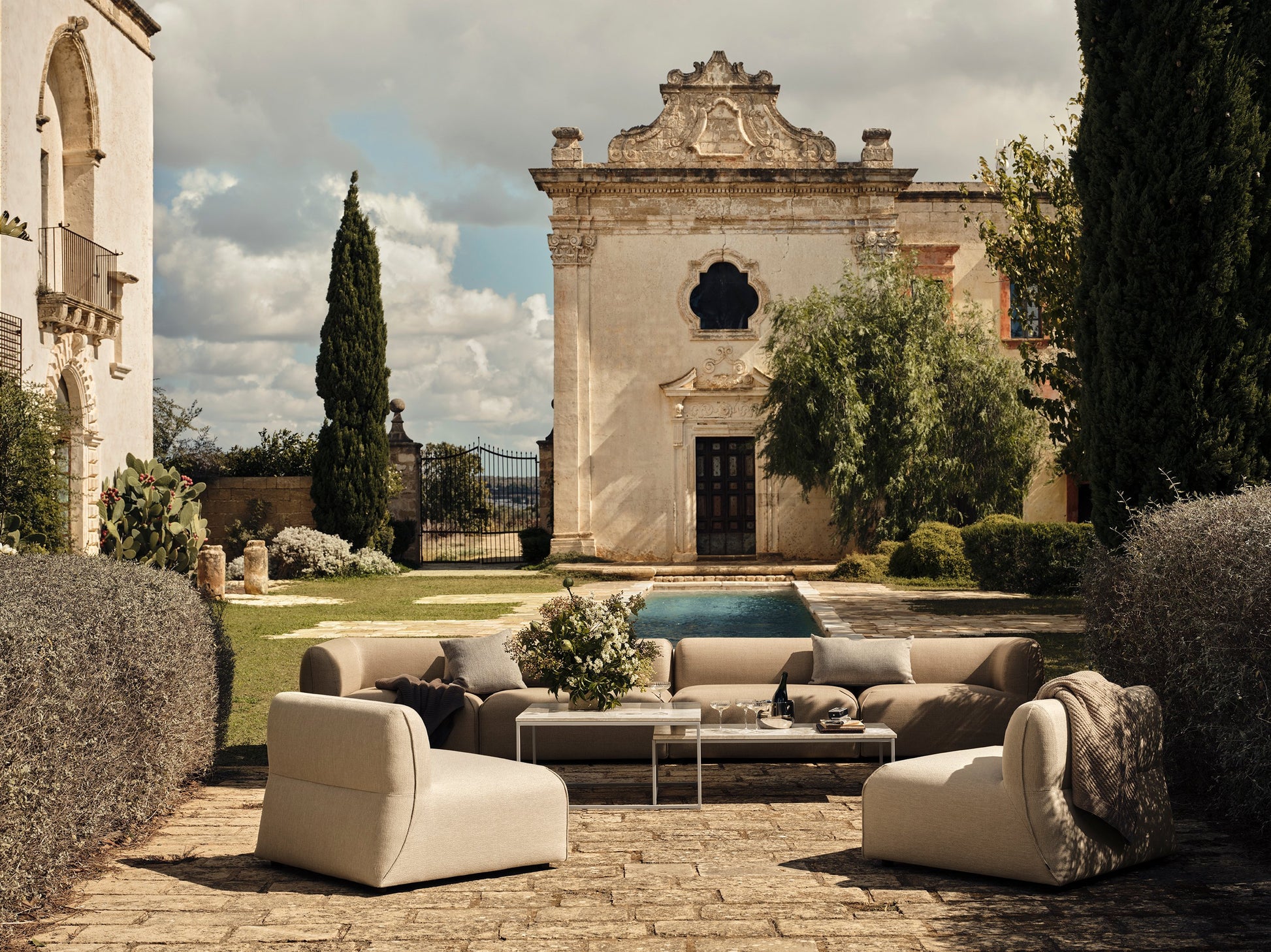 Arke Garden Sofa, 2 modules - 180 x 95 cm