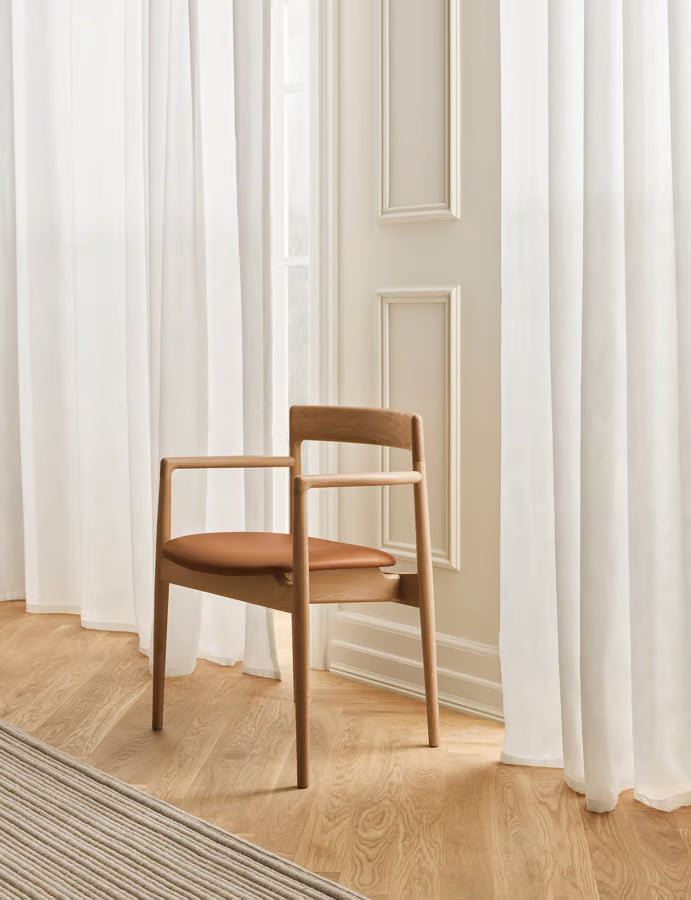 Calma Dining Chair / Monza, Green - Dark oiled oak