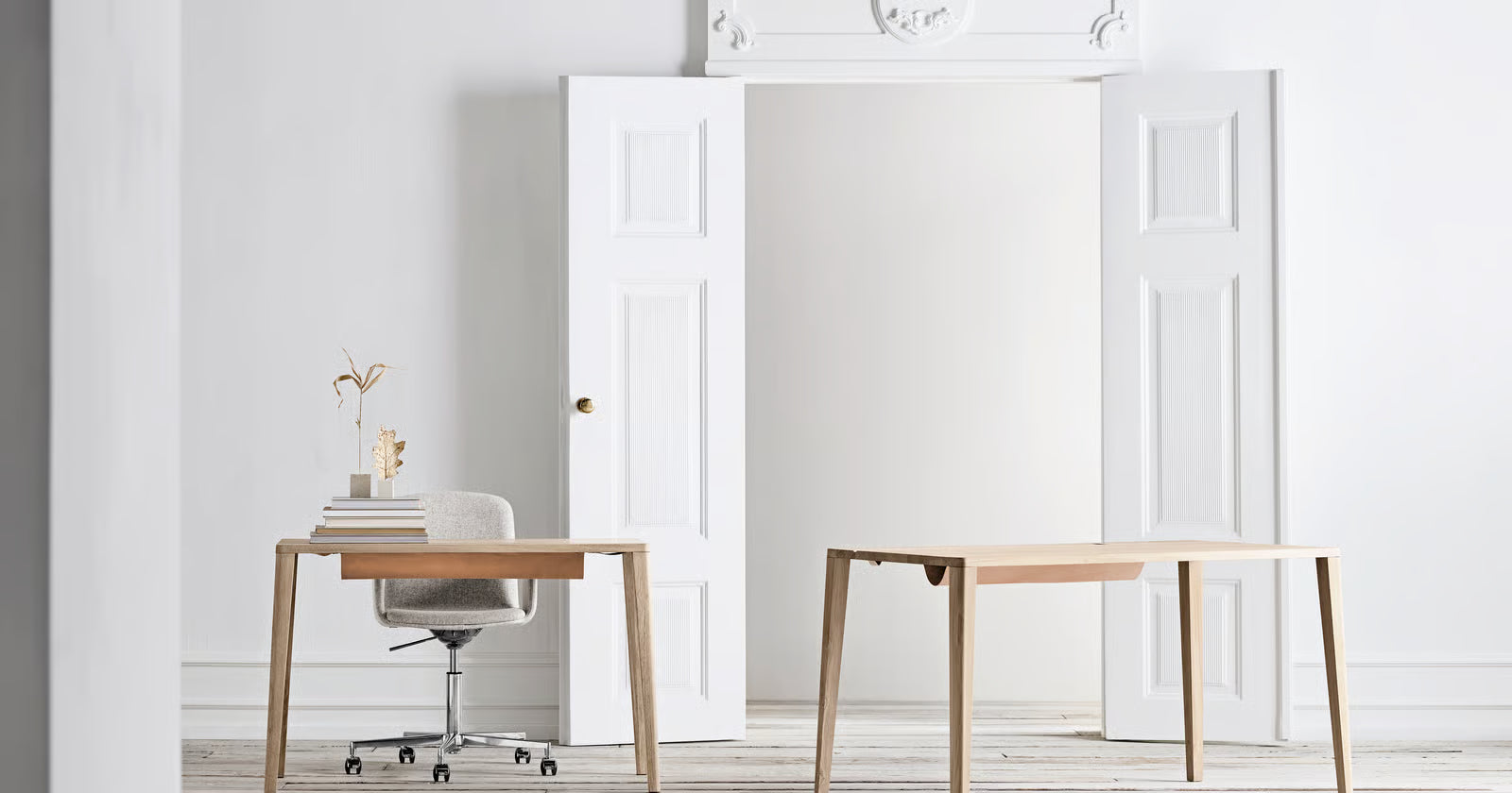 Graceful Desk
