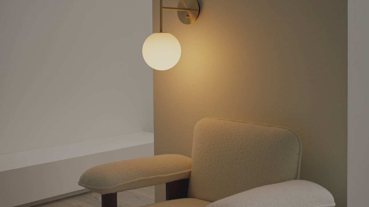 TR Bulb | Suspended Wall Lamp