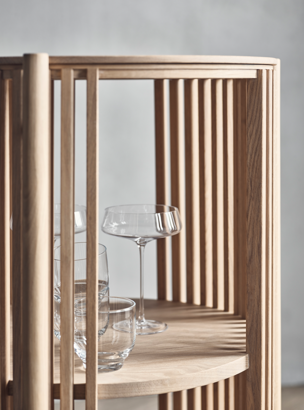Story Bar Table