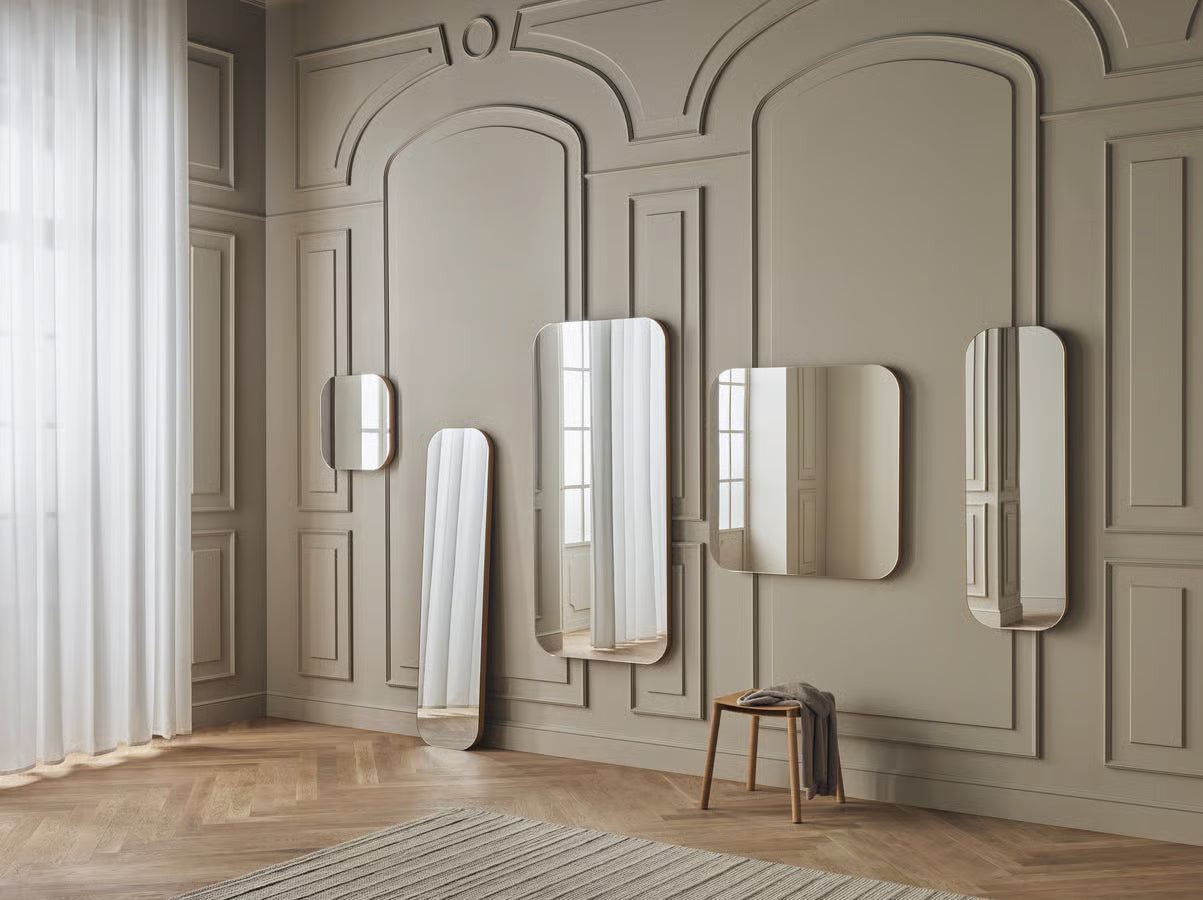 Vala Mirror - square 90x90 / Lacquered oak, Veneer
