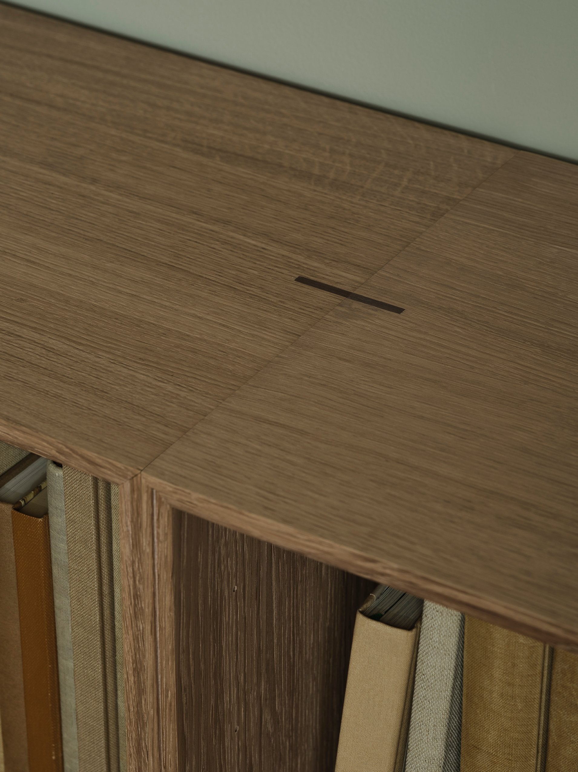 Vega Cabinet 4 rooms / 70x70x35 cm, Oiled oak